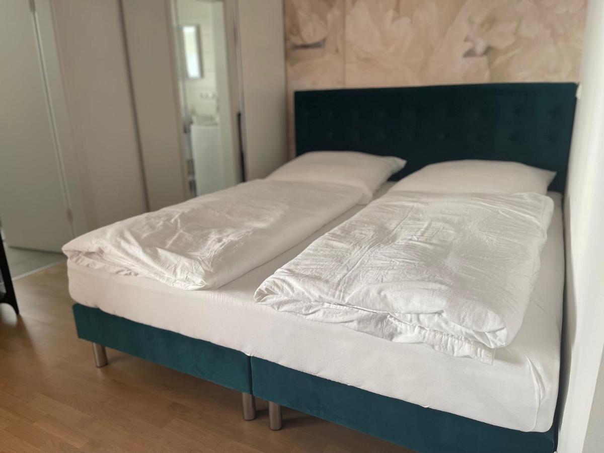 Greenleaf Lappersdorf - Terrasse - A93 Anbindung - Netflix - Stadtnah Luaran gambar