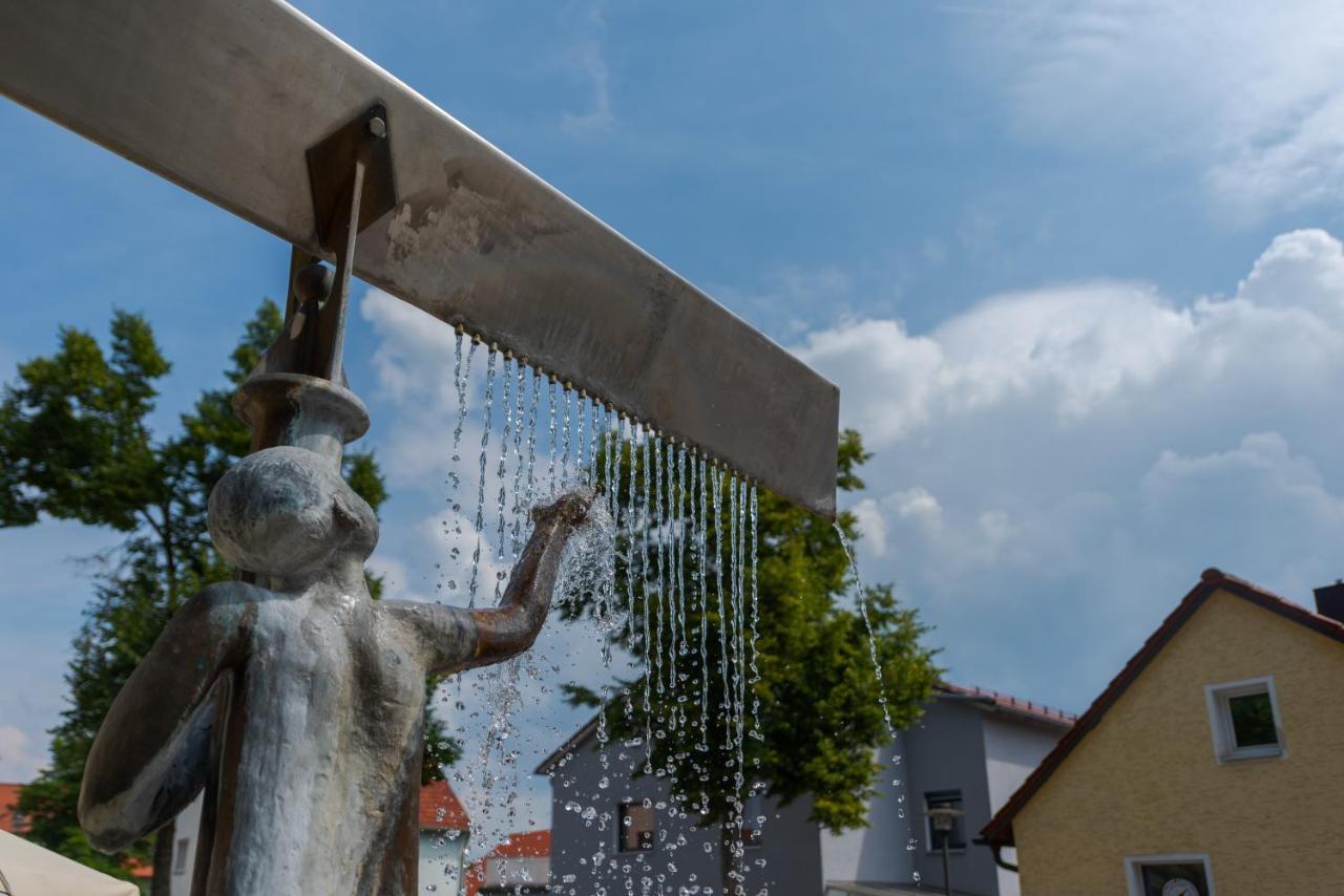 Greenleaf Lappersdorf - Terrasse - A93 Anbindung - Netflix - Stadtnah Luaran gambar