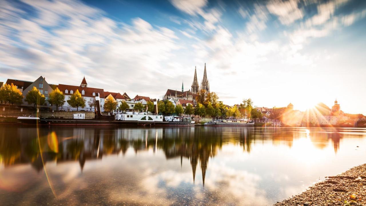 Greenleaf Lappersdorf - Terrasse - A93 Anbindung - Netflix - Stadtnah Luaran gambar